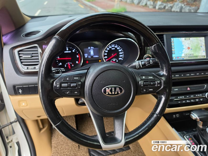 Kia Canival 2019