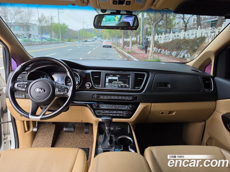 Kia Canival 2019