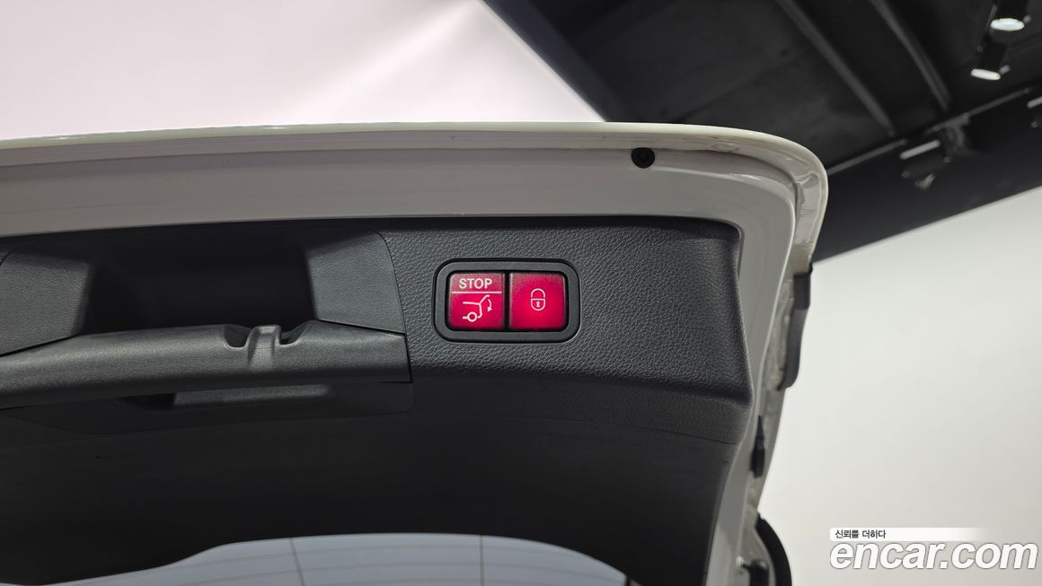 Mercedes-Benz C-Class 2016