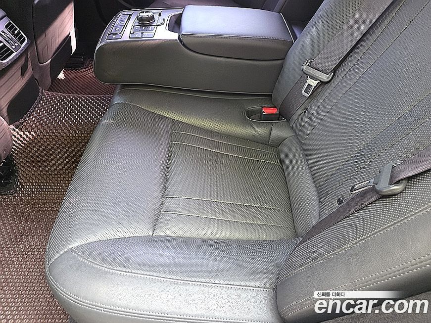 Hyundai Genesis 2016