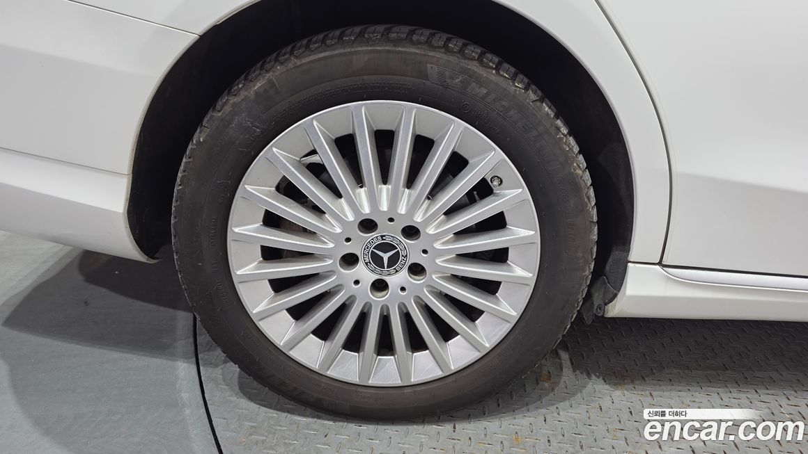 Mercedes-Benz C-Class 2016