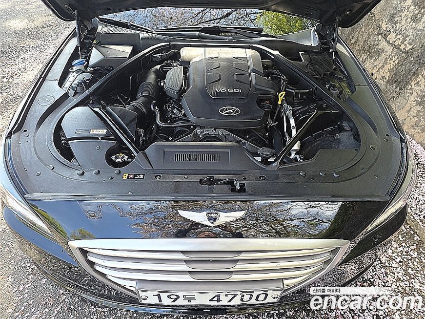 Hyundai Genesis 2016