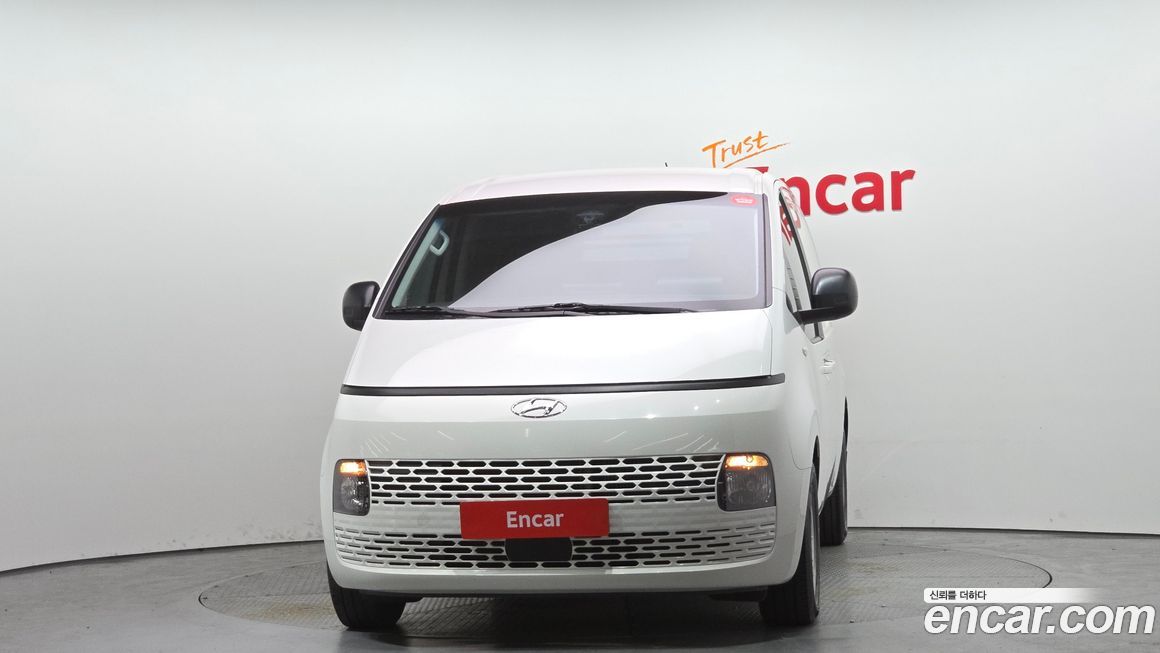 Hyundai Staria 2022
