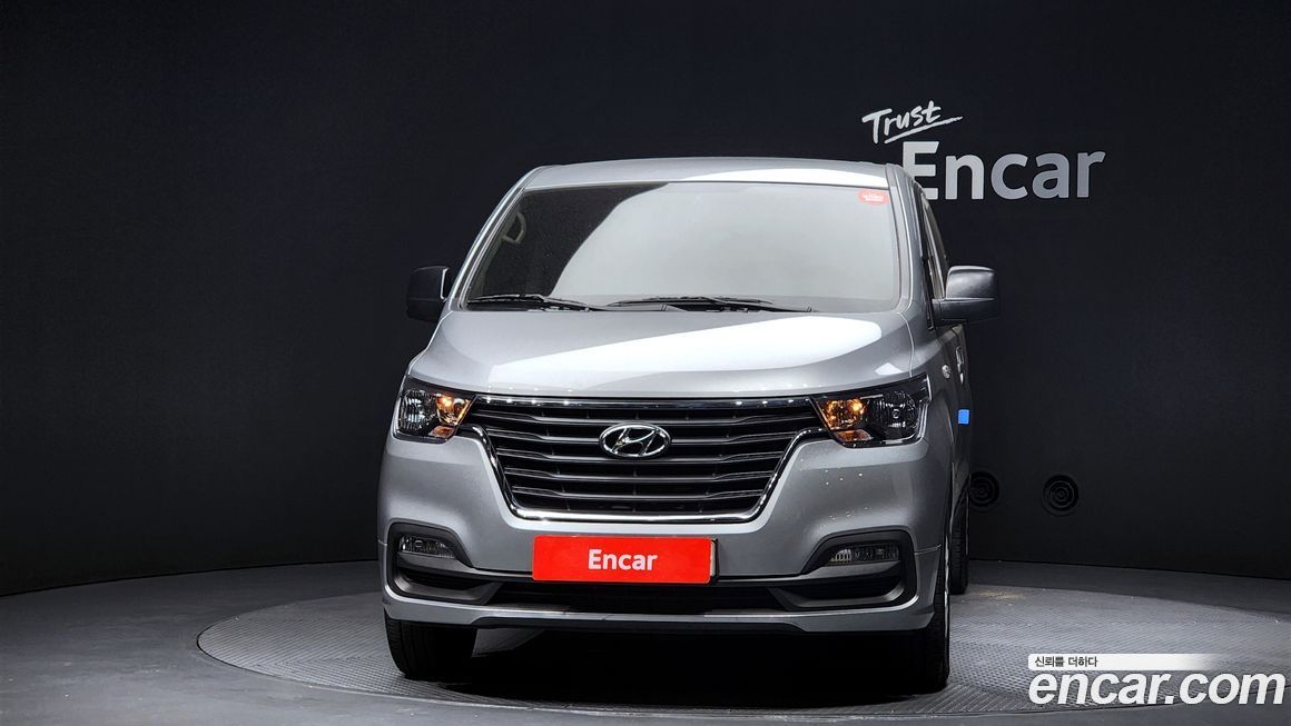 Hyundai Starex 2021