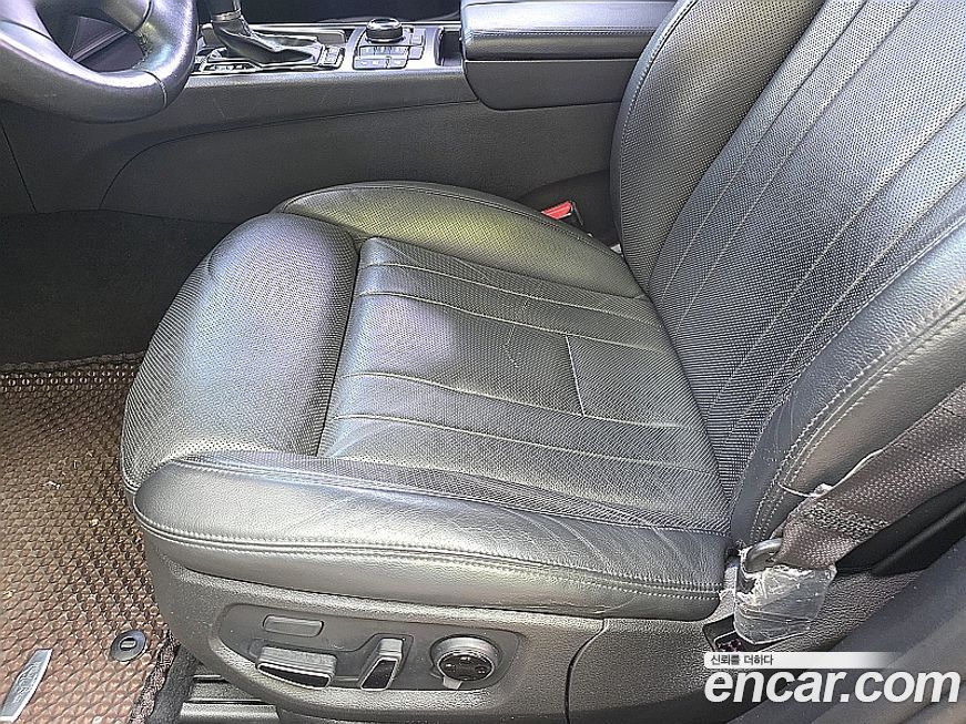 Hyundai Genesis 2016