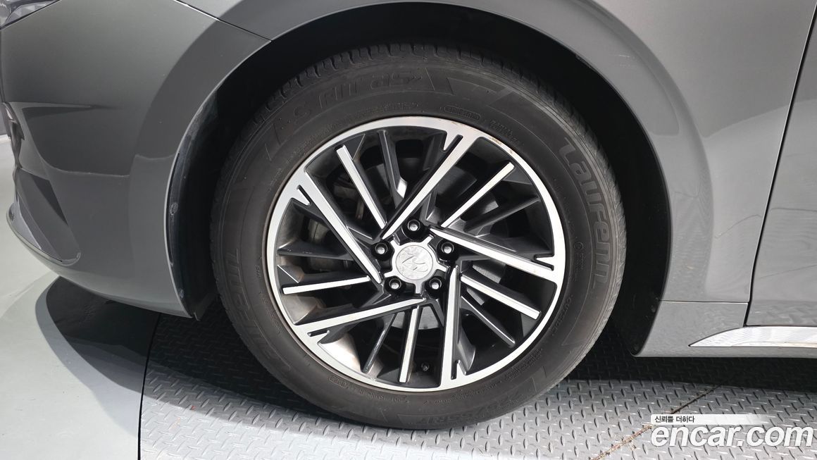 Hyundai Grandeur 2020