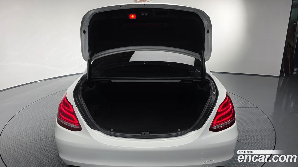 Mercedes-Benz C-Class 2017