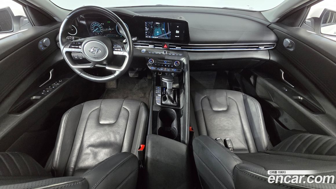 Hyundai AVANTE 2021