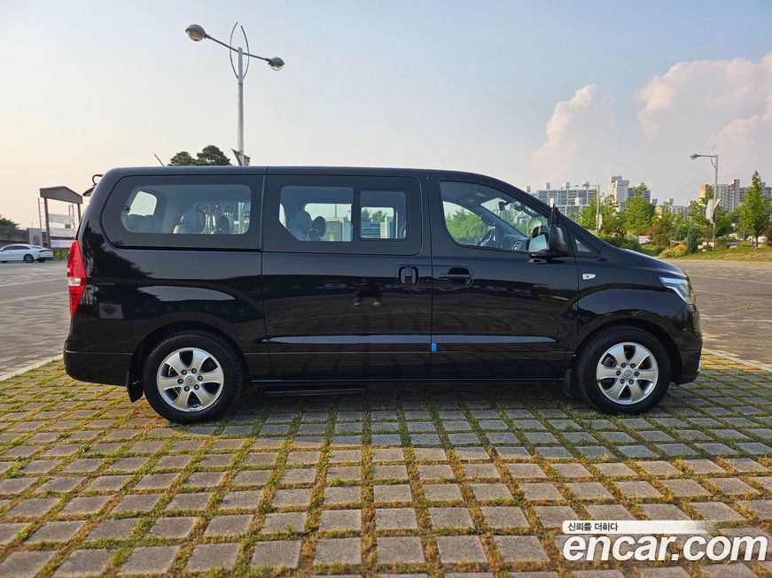 Hyundai Starex 2019