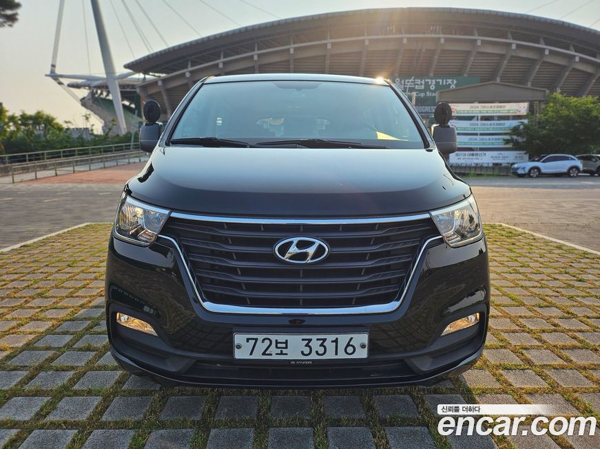 Hyundai Starex 2019