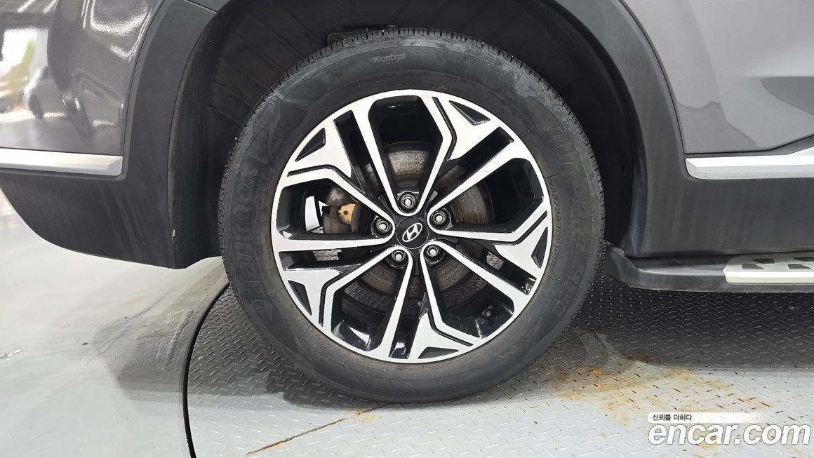 Hyundai Santafe 2020