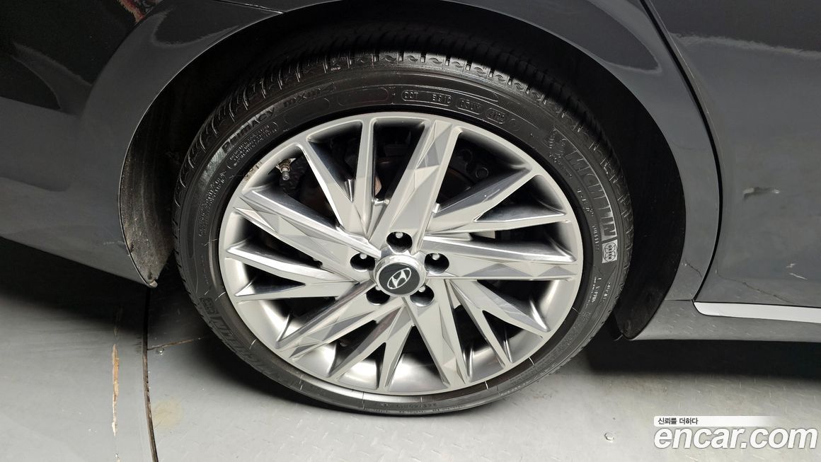 Hyundai Grandeur 2020