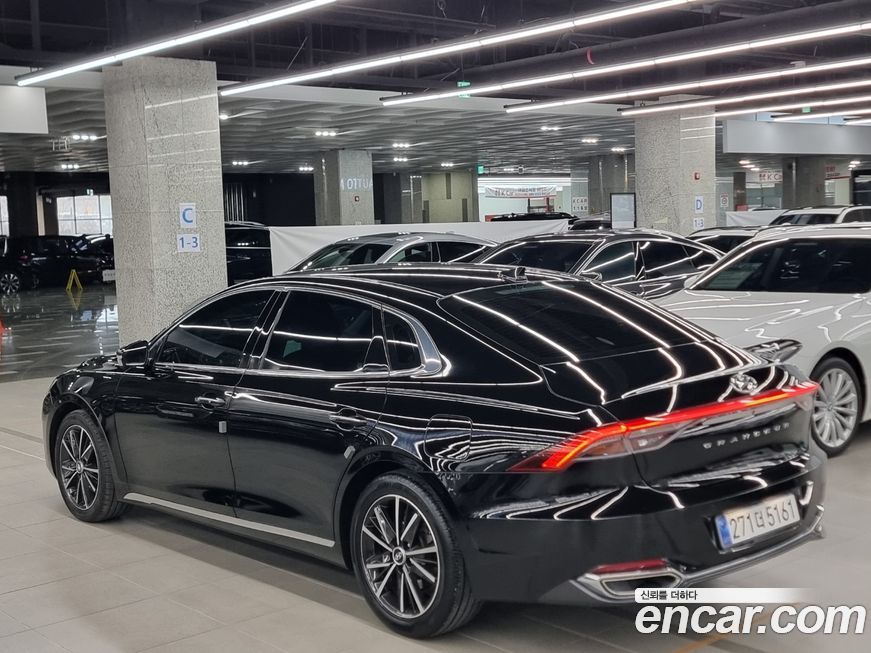 Hyundai Grandeur 2022
