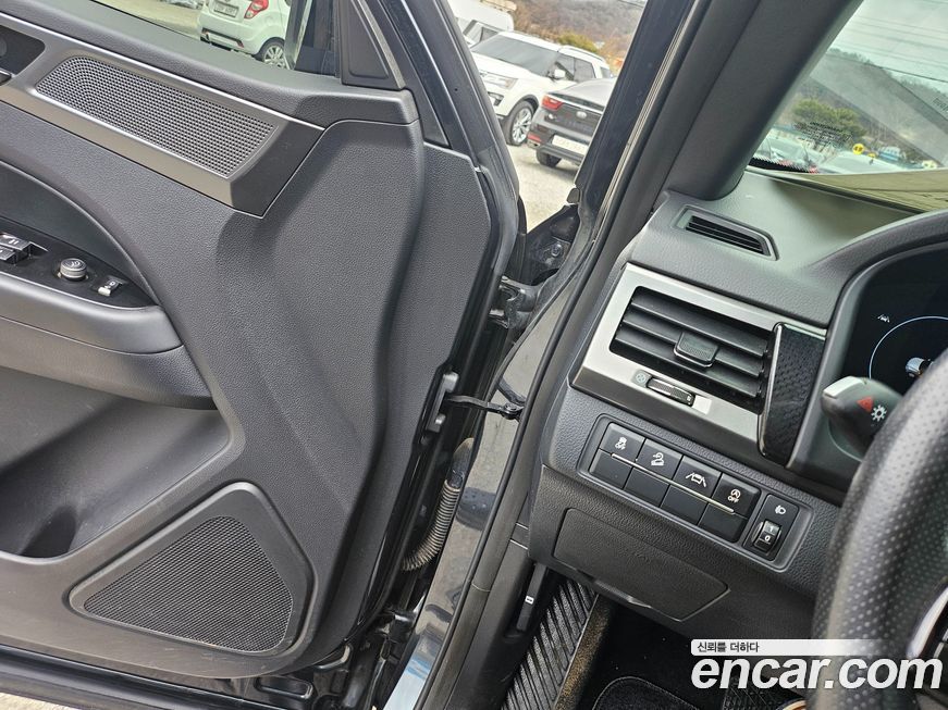 KG_Mobility_Ssangyong Rexton 2022