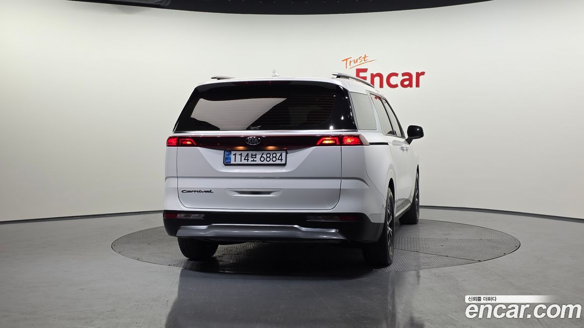 Kia Canival 2021