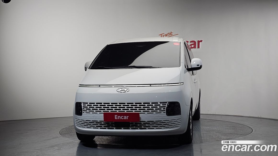 Hyundai Staria 2023