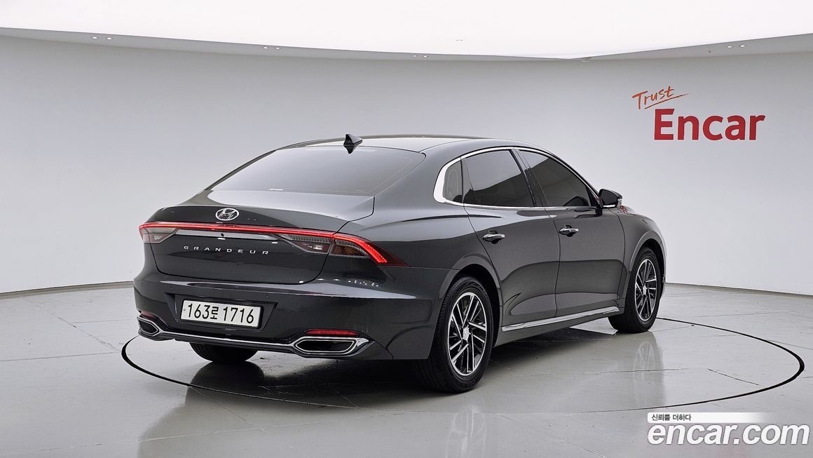 Hyundai Grandeur 2022