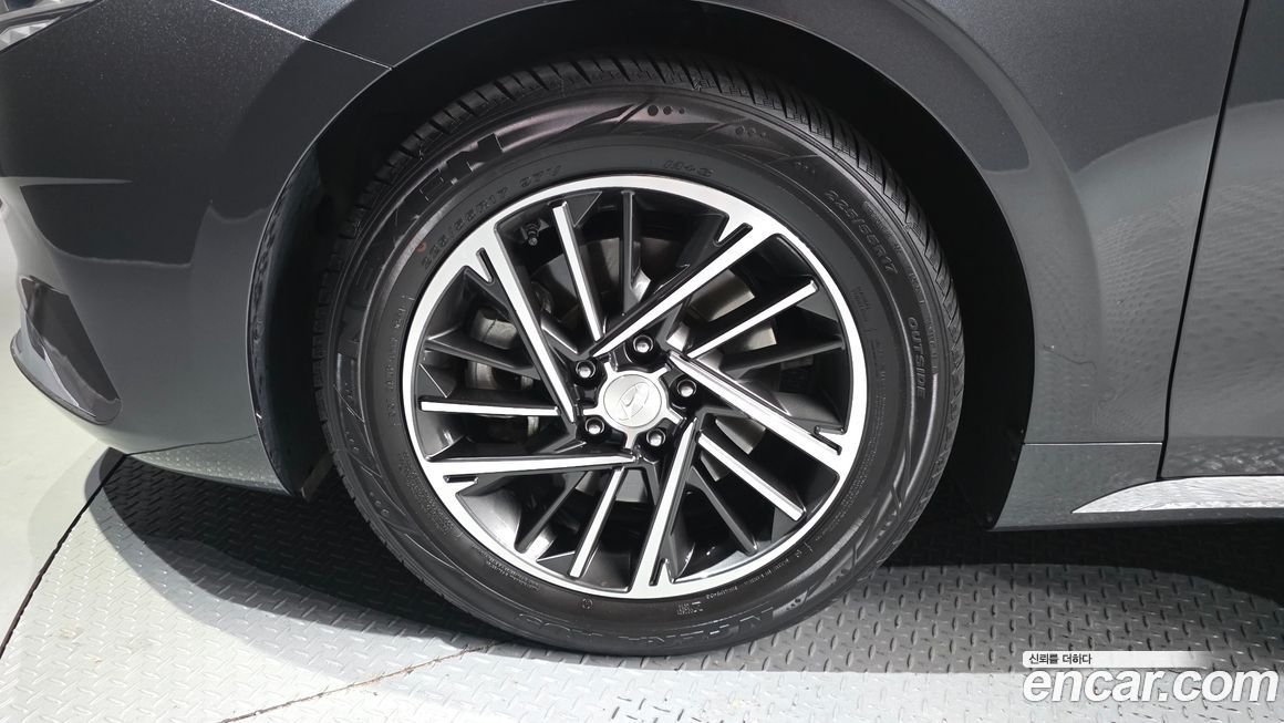 Hyundai Grandeur 2021