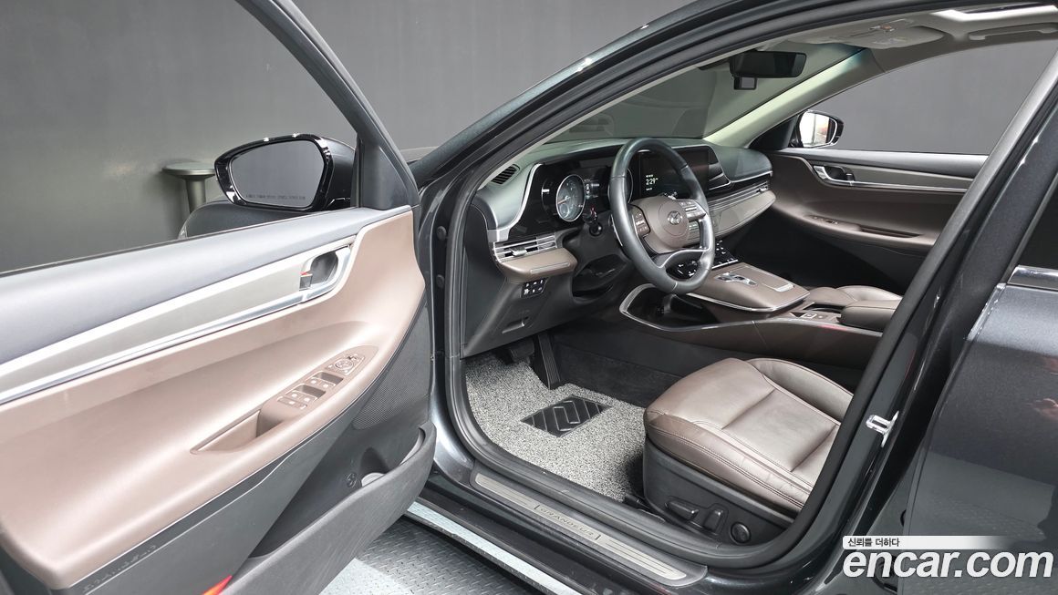 Hyundai Grandeur 2021