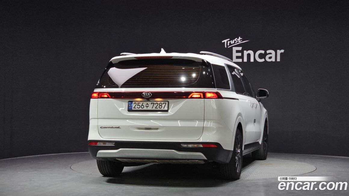 Kia Canival 2021