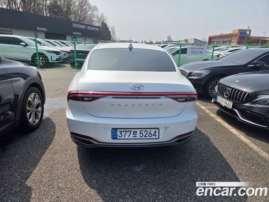 Hyundai Grandeur 2022