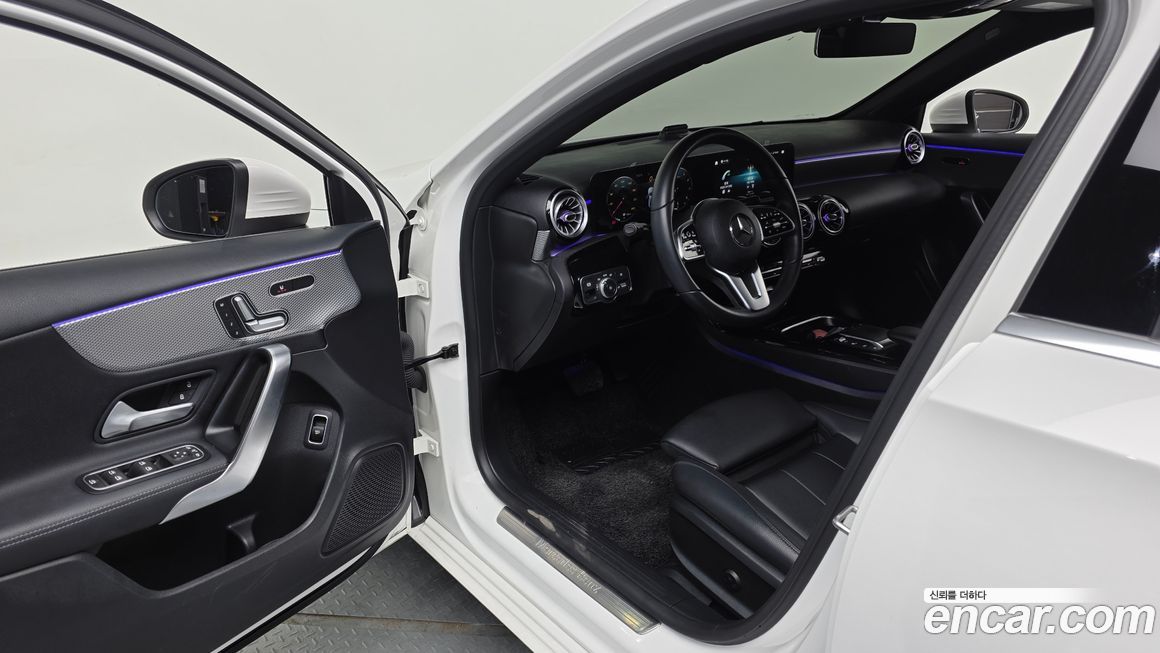 Mercedes-Benz A-Class 2021