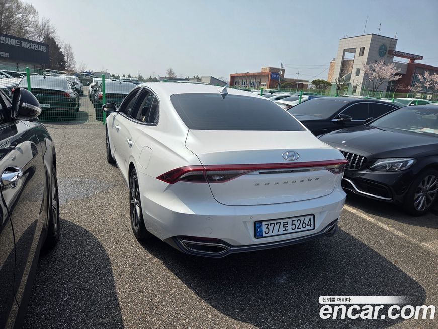 Hyundai Grandeur 2022