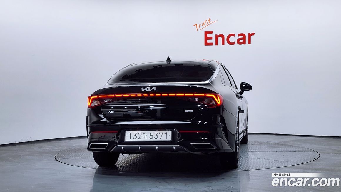 Kia K5 2023