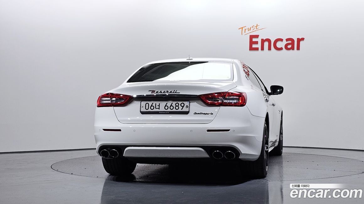 Maserati Quattroporte 2017