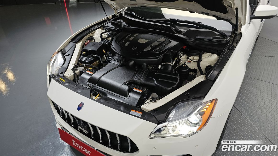 Maserati Quattroporte 2017