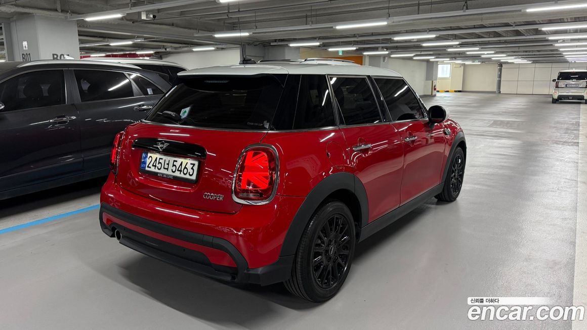 Mini Cooper 2024