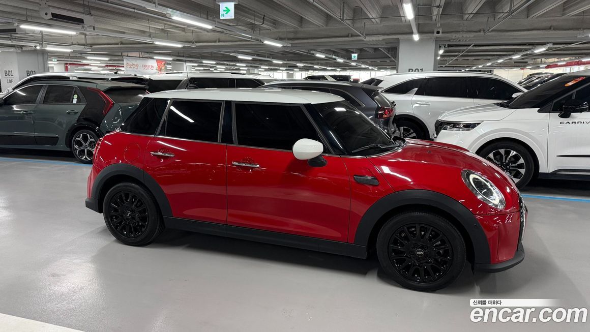 Mini Cooper 2024