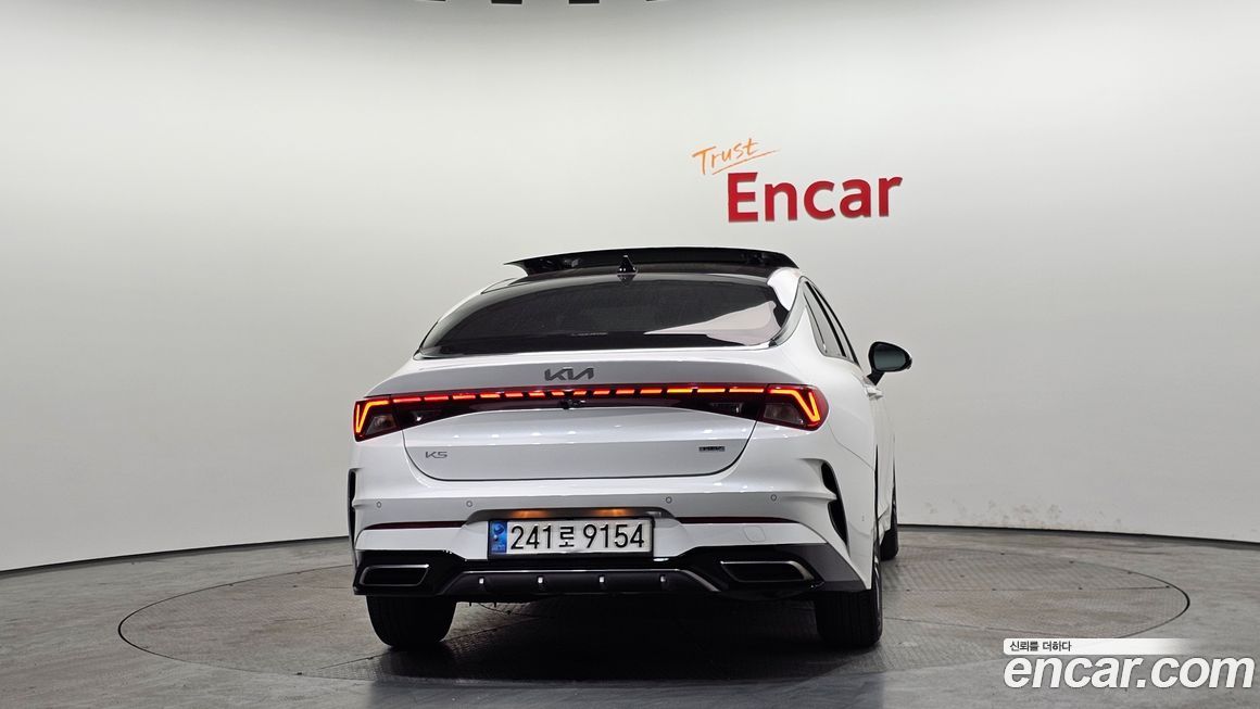 Kia K5 2023