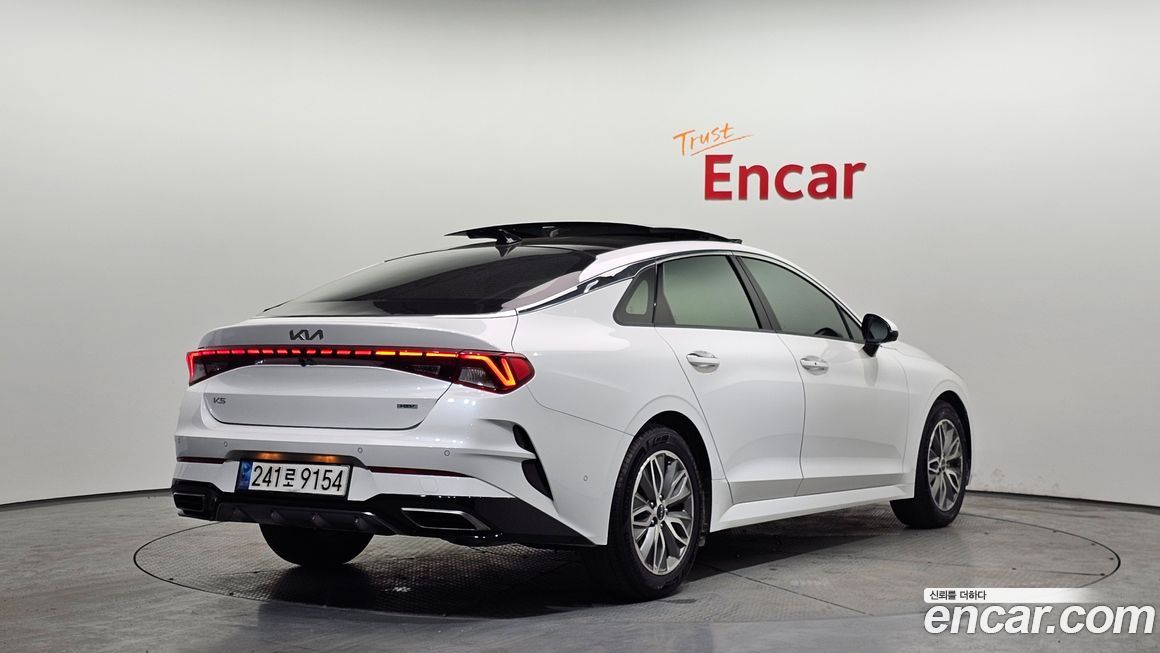Kia K5 2023