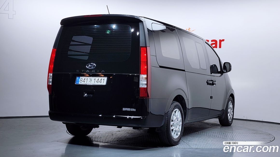 Hyundai Staria 2022