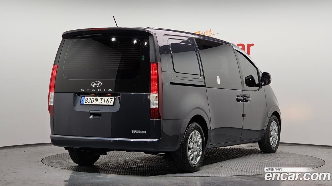 Hyundai Staria 2022