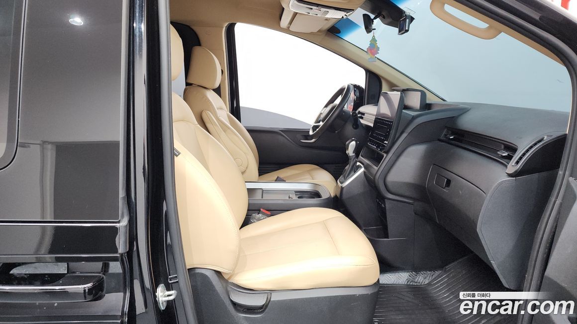 Hyundai Staria 2022