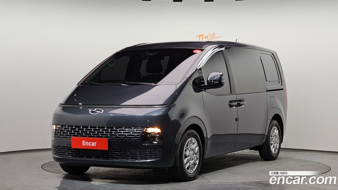Hyundai Staria 2022