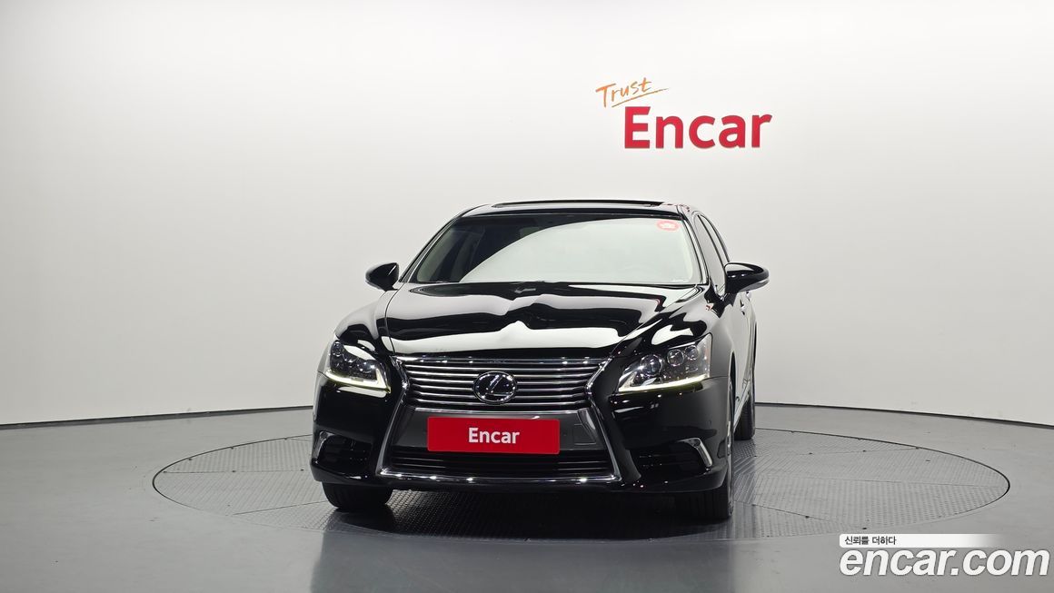 Lexus LS 2014