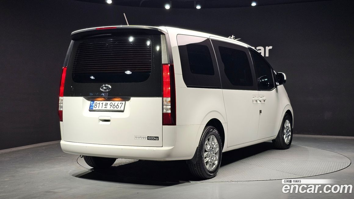Hyundai Staria 2023