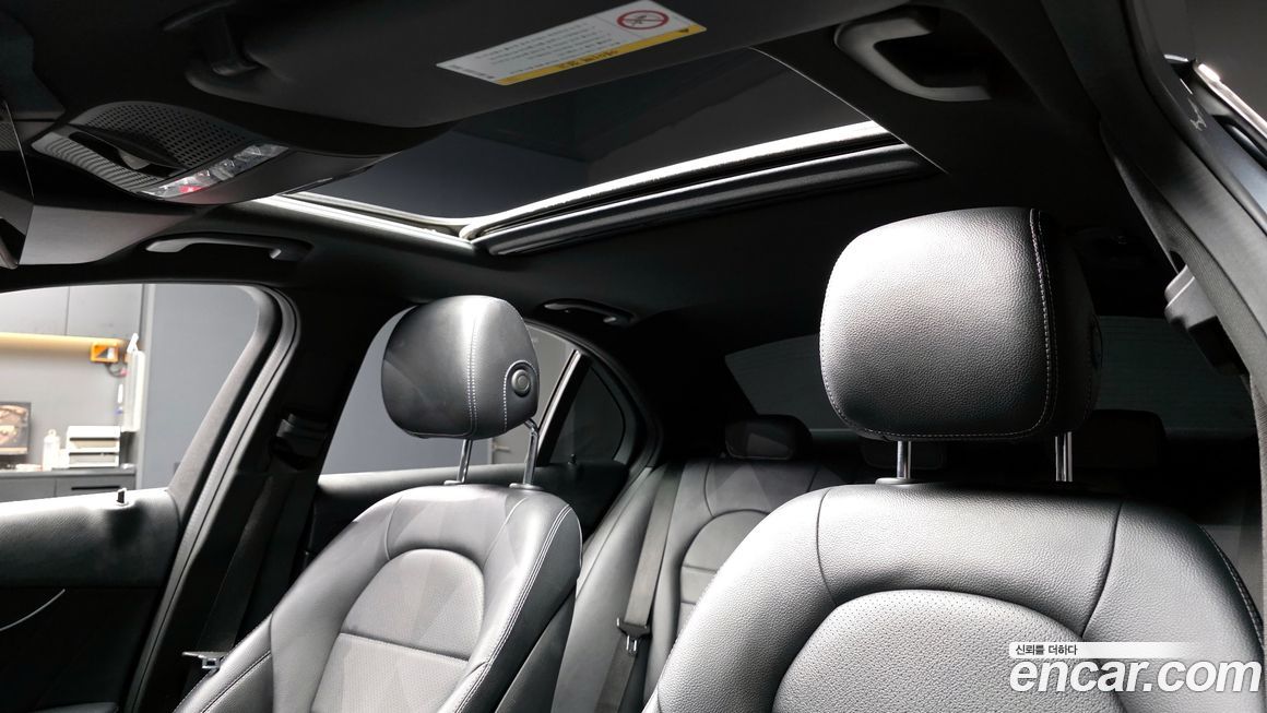 Mercedes-Benz C-Class 2019