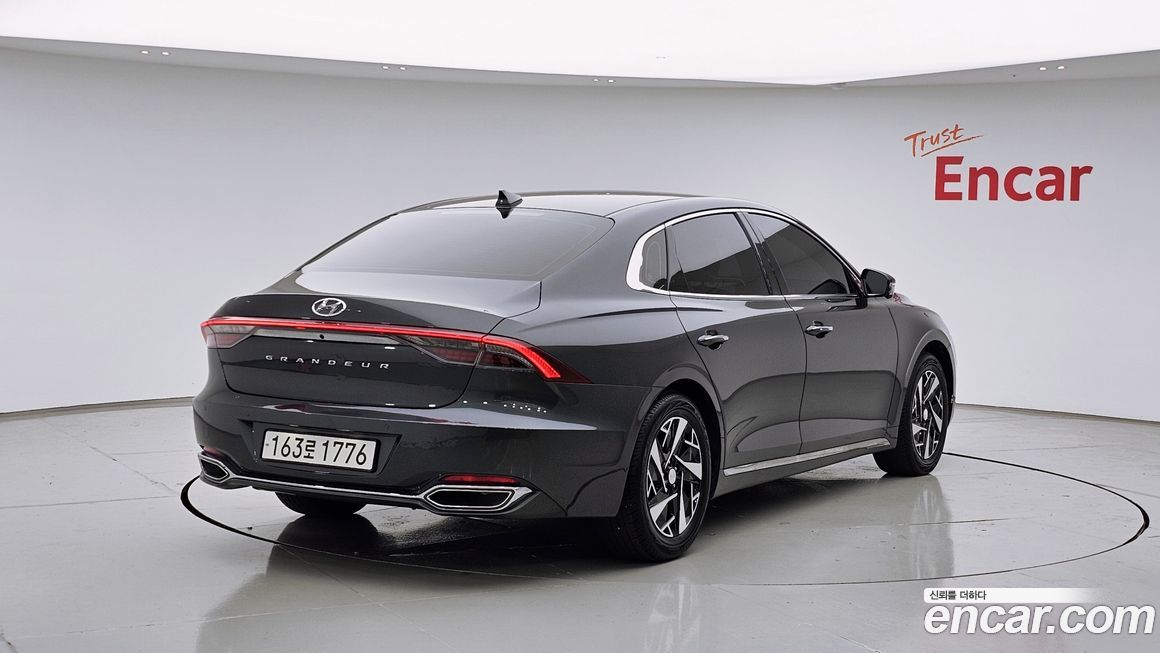 Hyundai Grandeur 2022