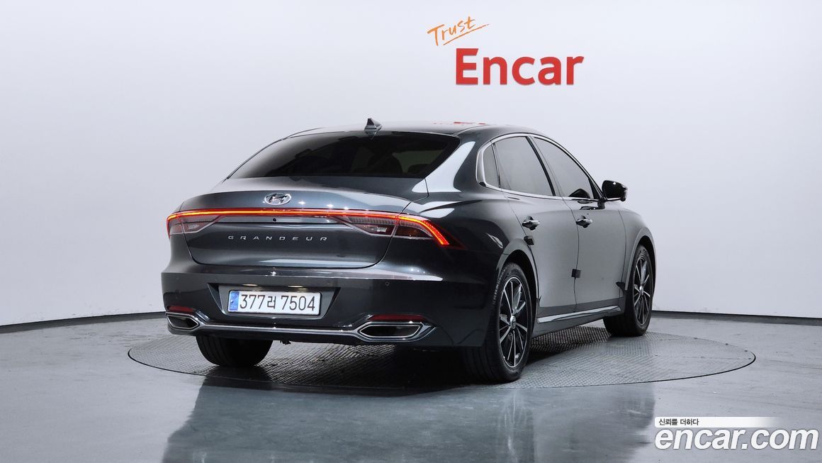 Hyundai Grandeur 2022