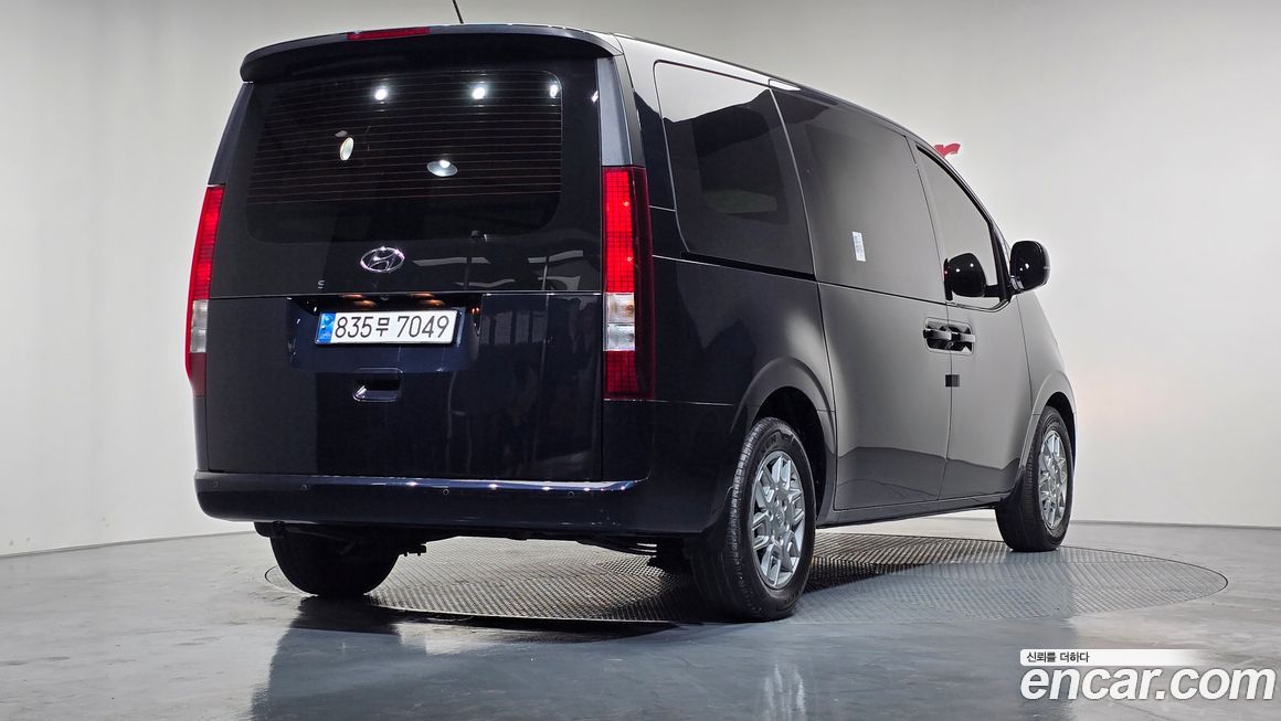 Hyundai Staria 2023