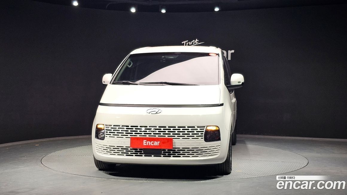 Hyundai Staria 2023