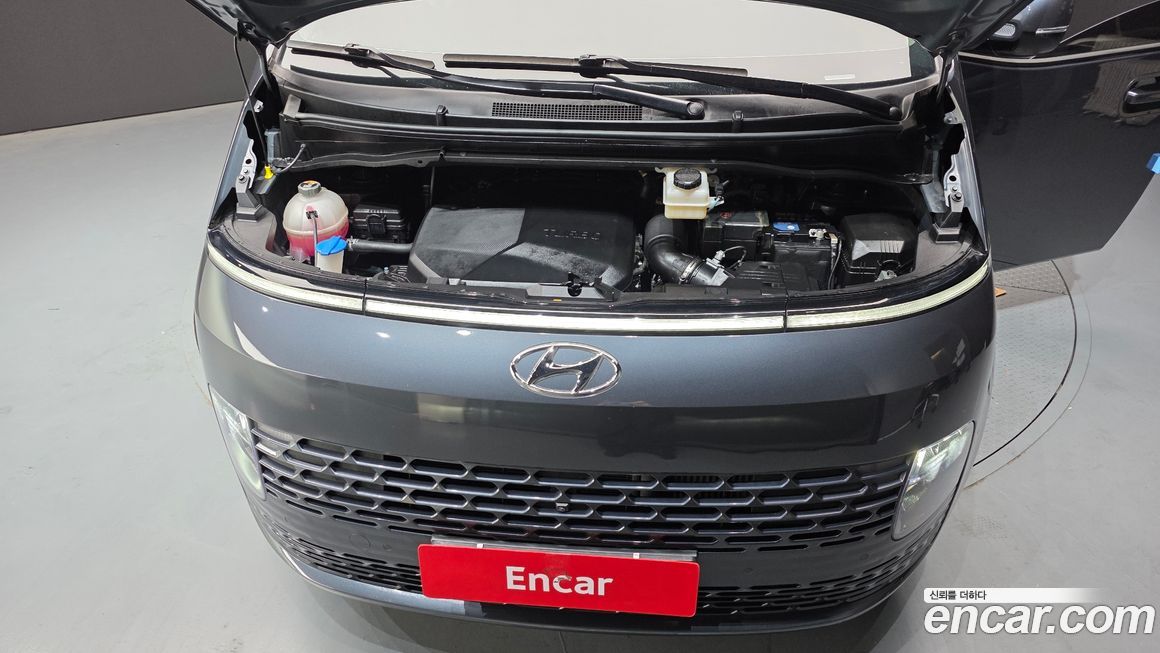 Hyundai Staria 2022