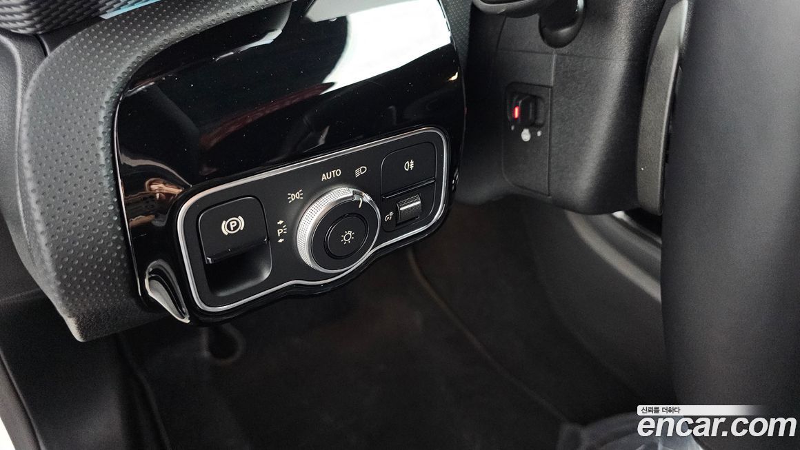 Mercedes-Benz A-Class 2023