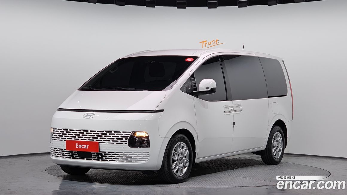 Hyundai Staria 2025