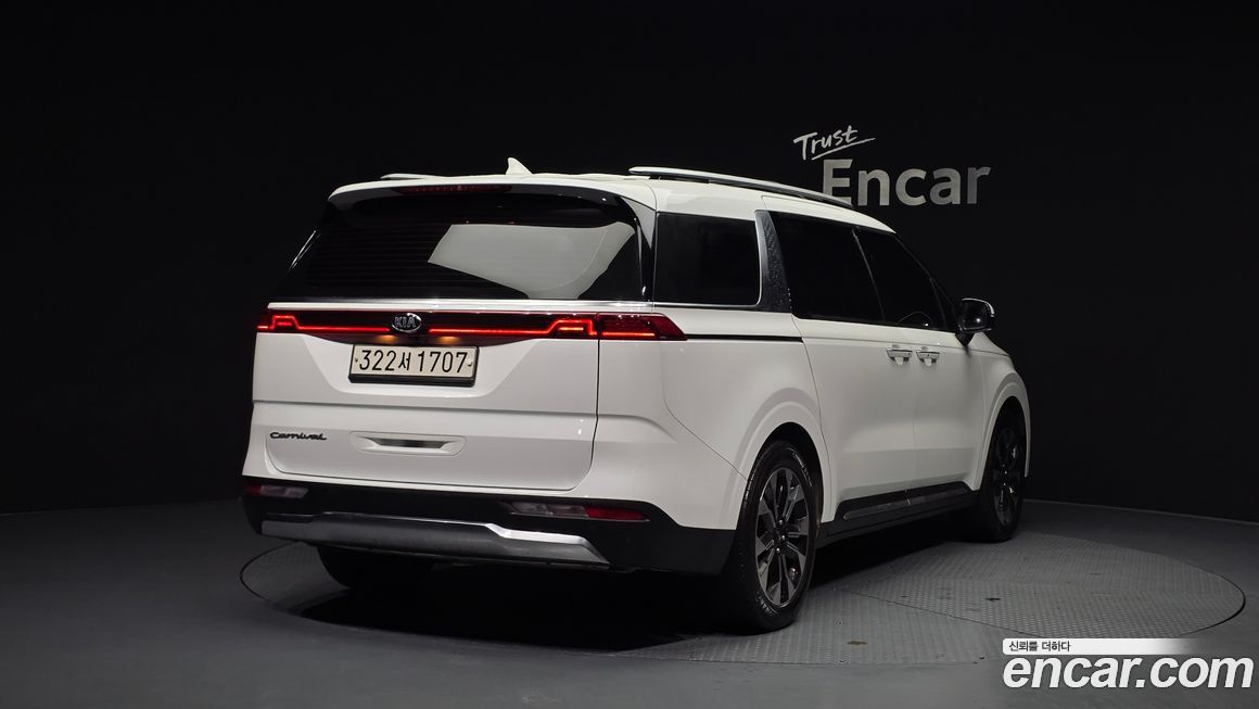 Kia Canival 2021