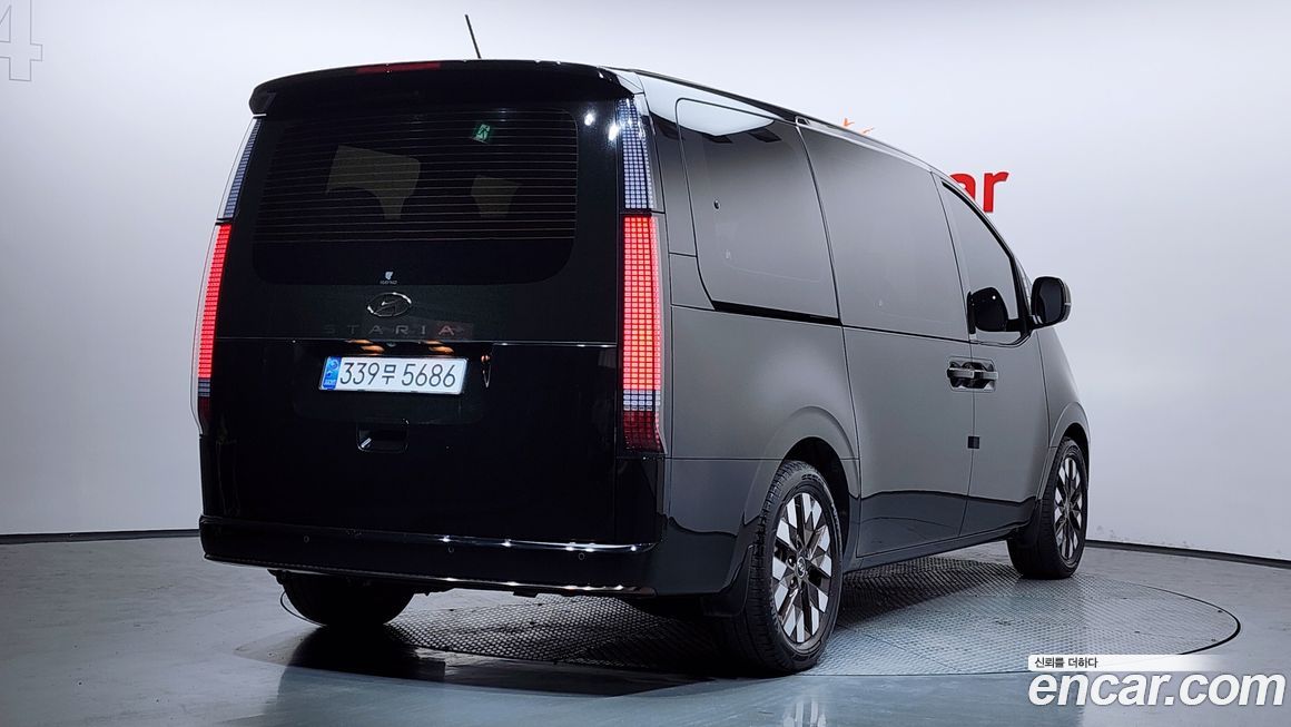 Hyundai Staria 2022